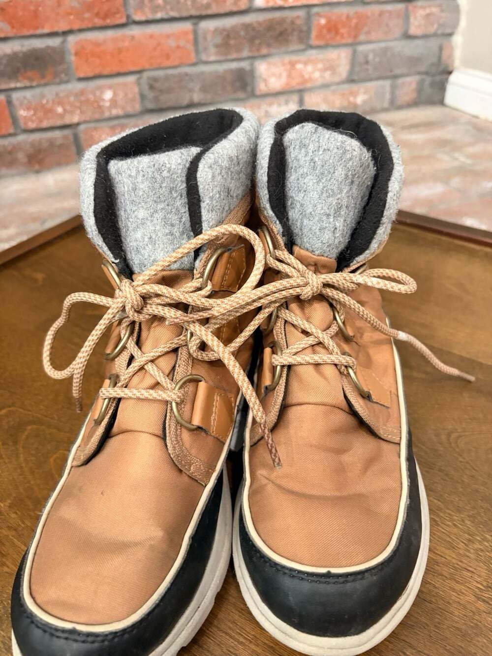 Sorel Explorer Carnival Boots Size 7 Elk Brown Waterproof Winter